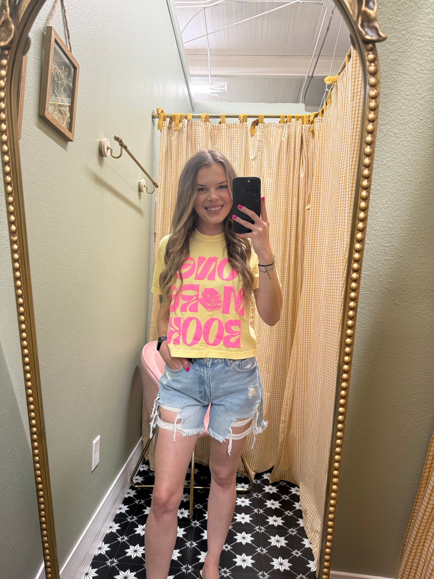 Weekend Cutoff Denim Shorts