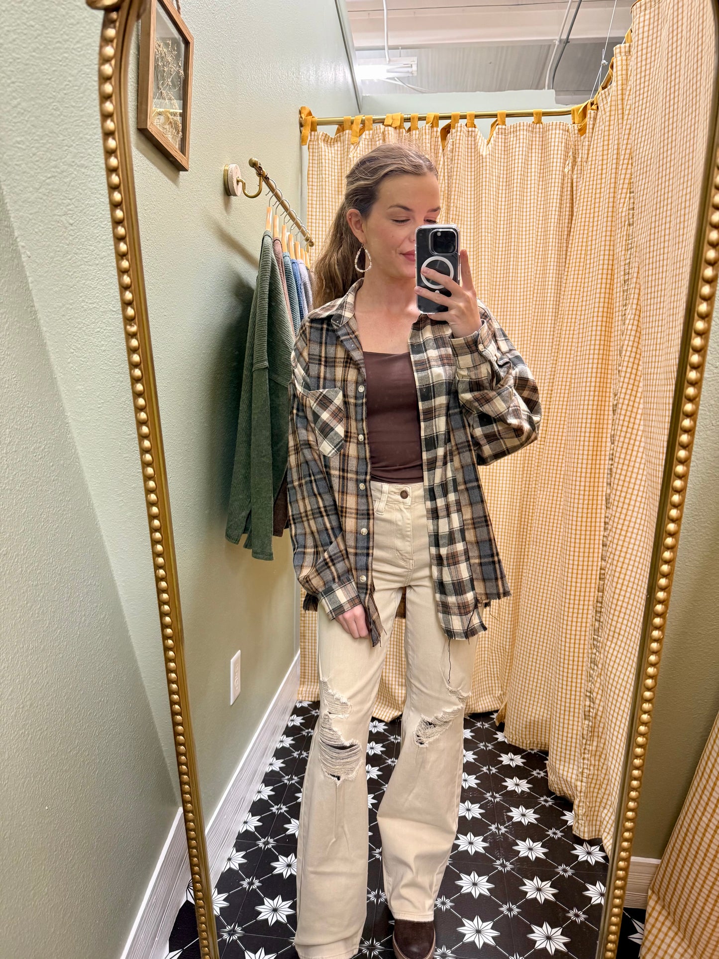 Ashlyn Straight Distressed Jeans